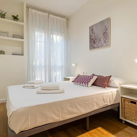 Allo Santo Domingo Parking 2