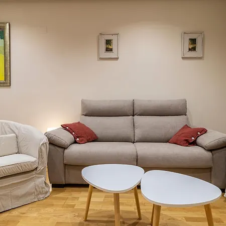 Allo Santo Domingo Parking 2