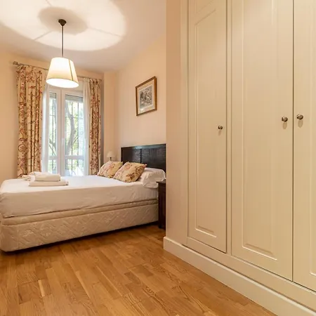 Apartamento Allo Santo Domingo Parking 2 *