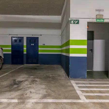 Appartamento Allo Santo Domingo Parking 2 *