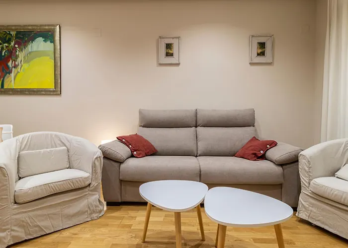 Allo Santo Domingo Parking 2